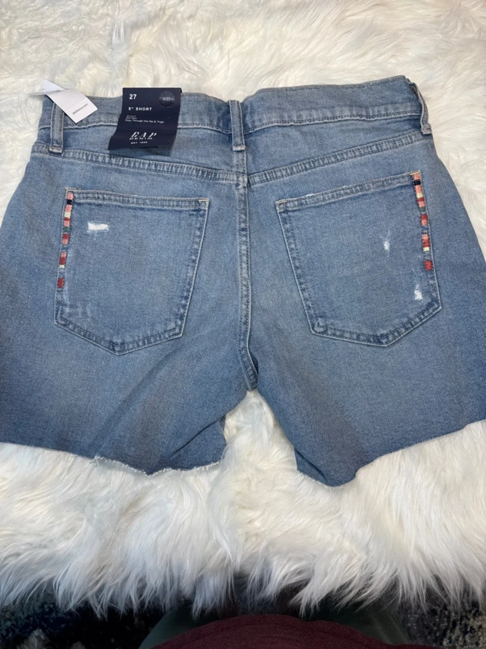 GAP Light Blue Denim Shorts with Multicolor Embroidered Trim Size 4/27